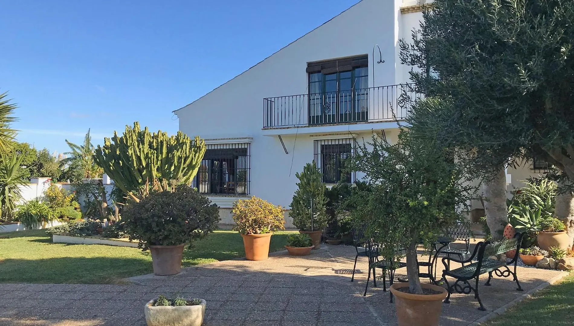 Arteflor Villa With Beautiful Garden At 200M From The Beach El Palmar  0*, El Palmar (Andalucia) Spain