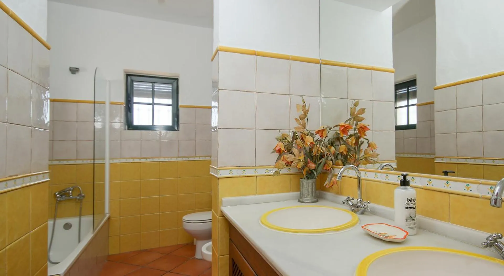 Arteflor Villa With Beautiful Garden At 200M From The Beach El Palmar