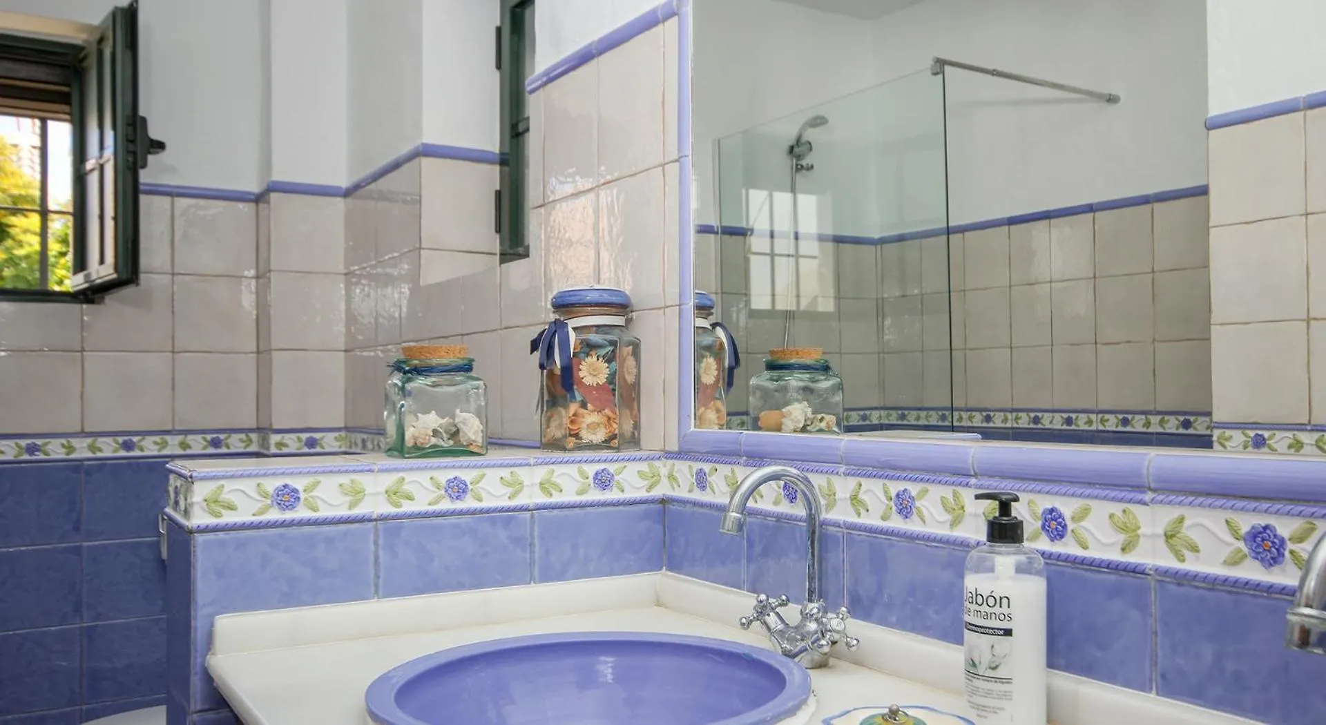 Arteflor Villa With Beautiful Garden At 200M From The Beach El Palmar